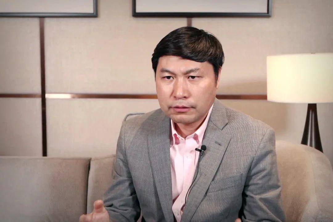 陈淮的硬核浪漫，一位不讨好时代的老派财经学者