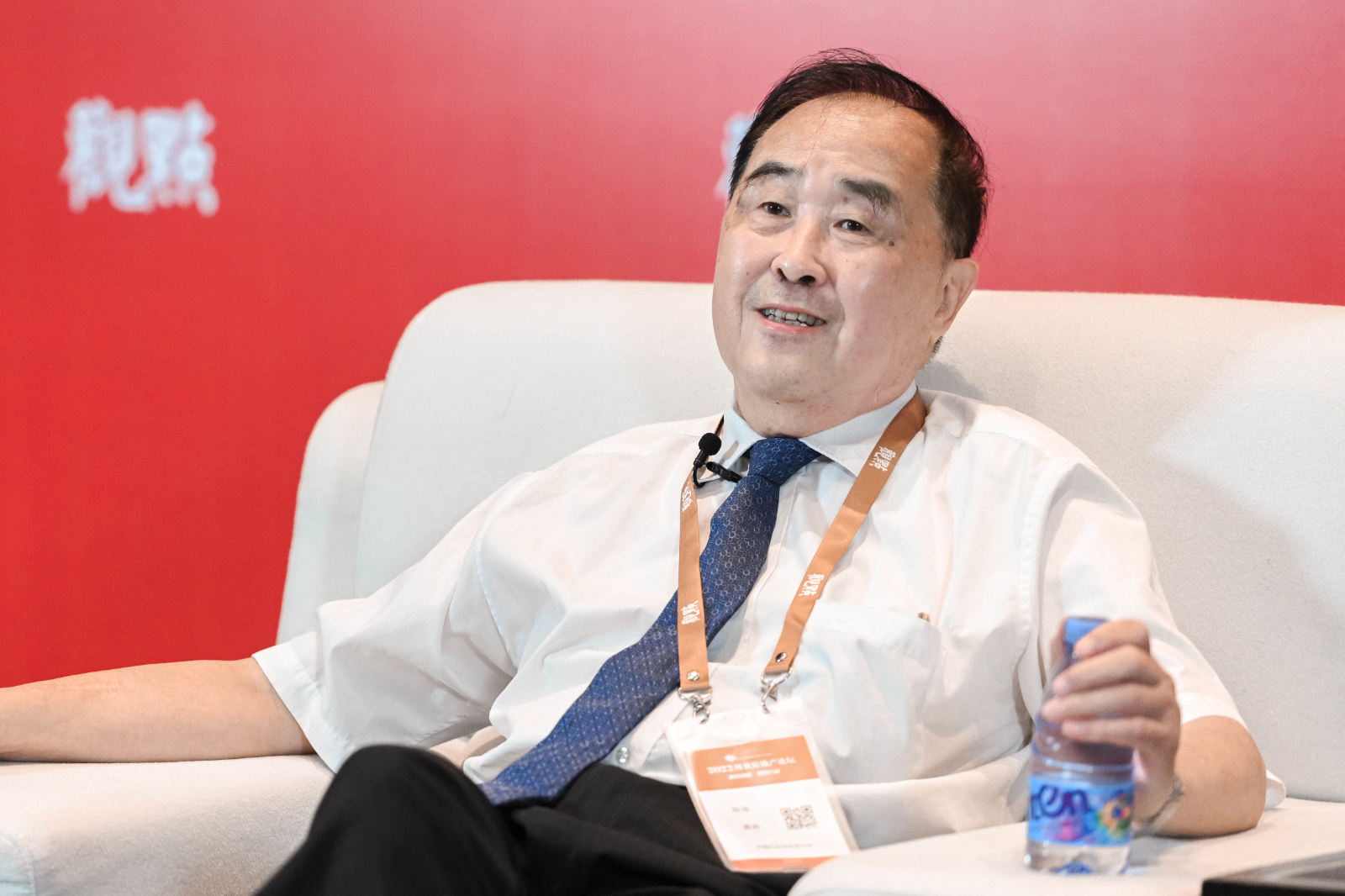 陈淮，站在时代断层上的清醒者
