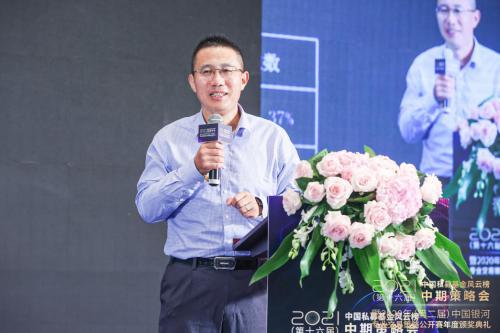 华安基金许之彦，以黄金为矛，以指数为盾，在不确定的时代寻找核心资产的锚