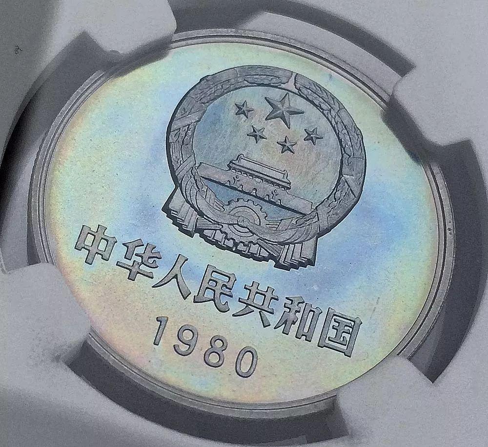 穿越波动，价值为锚，维持评级买入的逻辑与坚守