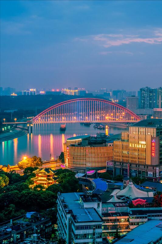 20岁，世界是一张尚未对折的地图