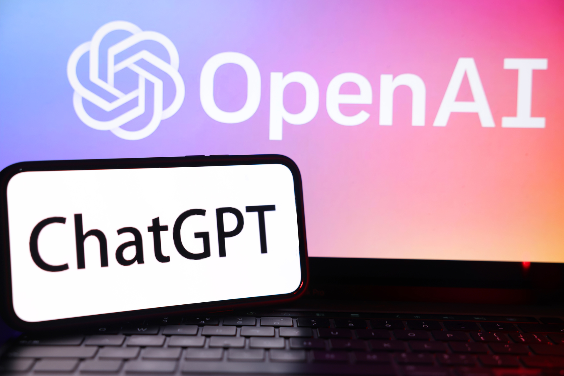 OpenAI预计2029年收入将达1250亿美元，一场关于AI商业化的豪赌与隐忧