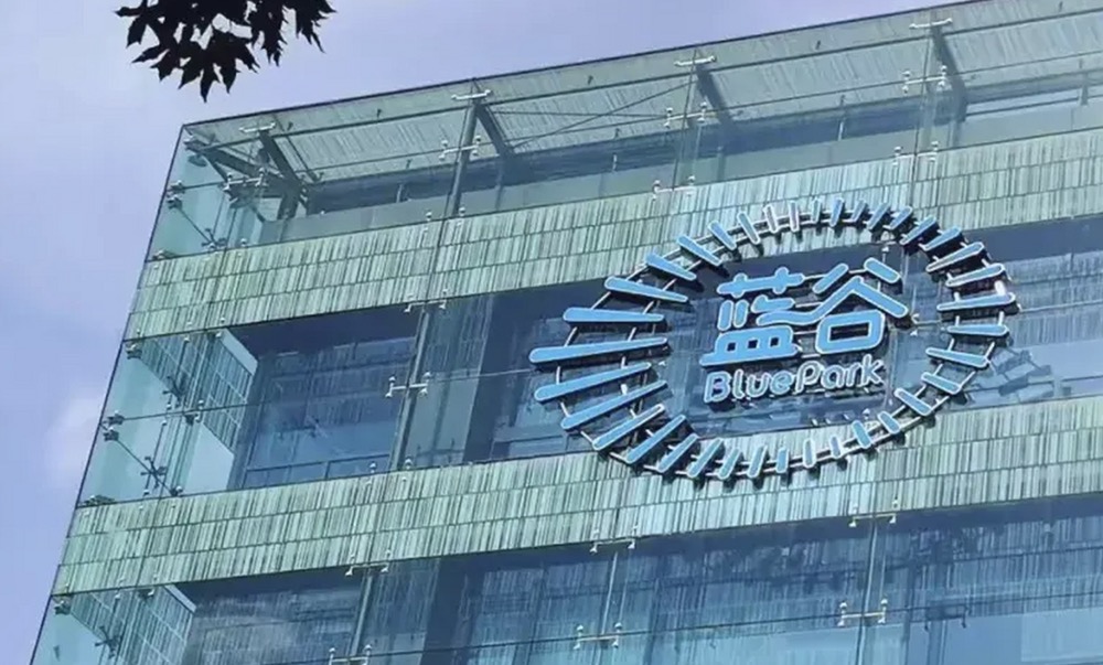 北汽蓝谷今年，在悬崖边起舞，向死而生
