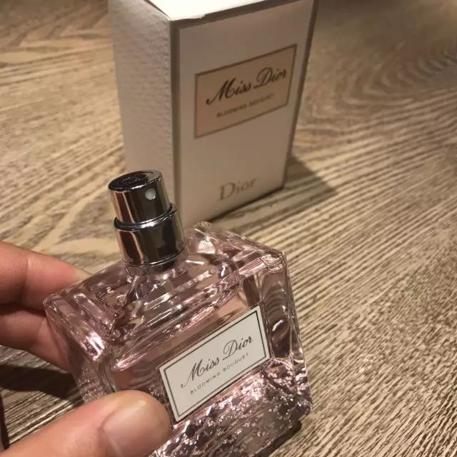 一瓶水只赚两分钱，他却说这是最踏实的生意