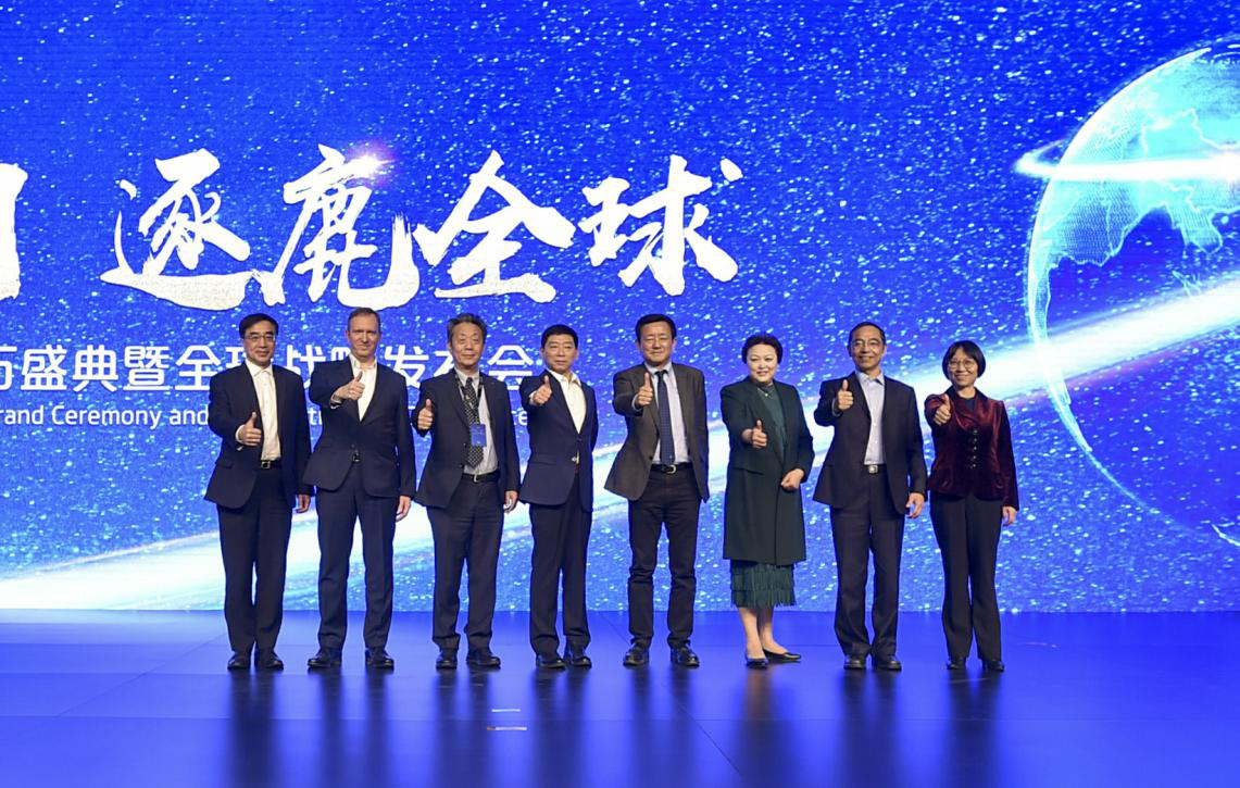 硬本领铸基，软实力赋能，中国品牌全球化的双重底色
