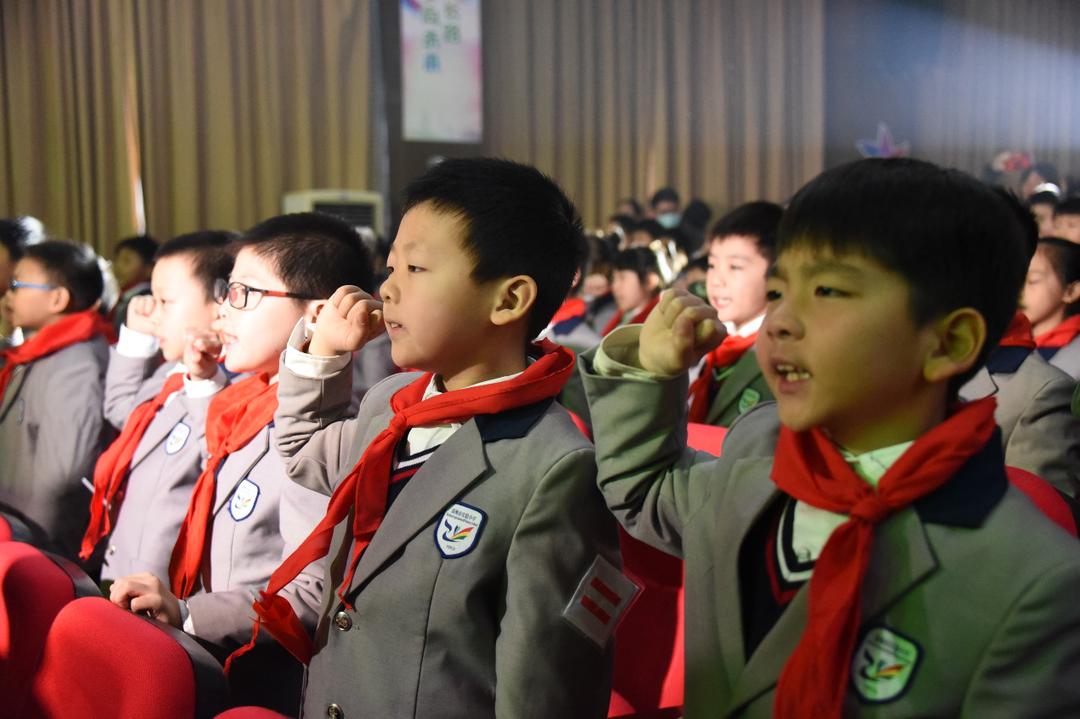 700亿影石创新,一枚镜头的全球叙事与隐形冠军的荣光 700亿影石创新,一枚镜头的全球叙事与隐形冠军的荣光